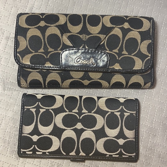 Coach Handbags - Coach Womens Wallet Trifold Button Shut Checkbook | Color: Black